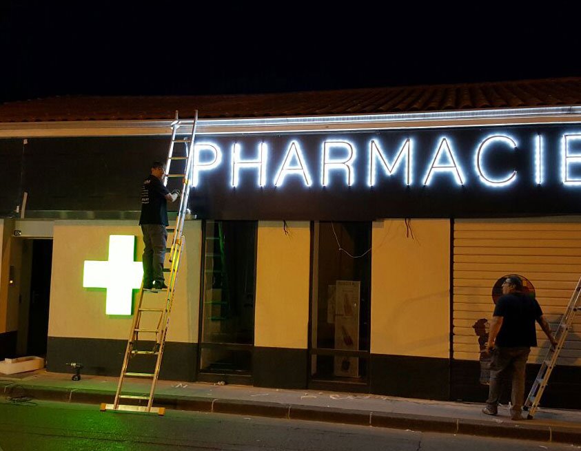 enseigne-lumineuse-pharmacie-marseille